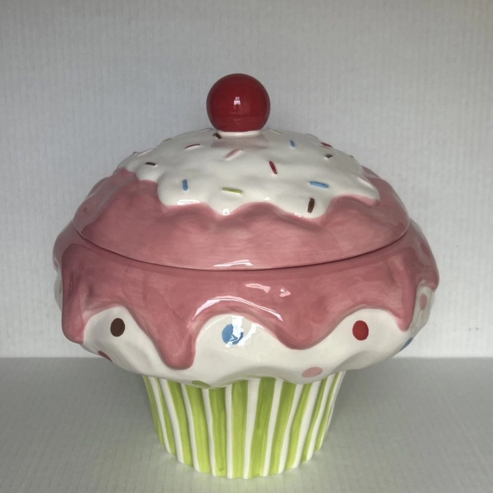 Cupcake Design Ceramic Cookie Jar, Hand Painted